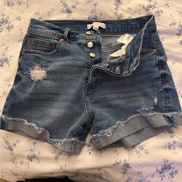 Shorts bundle different brands - Picture 2 of 8